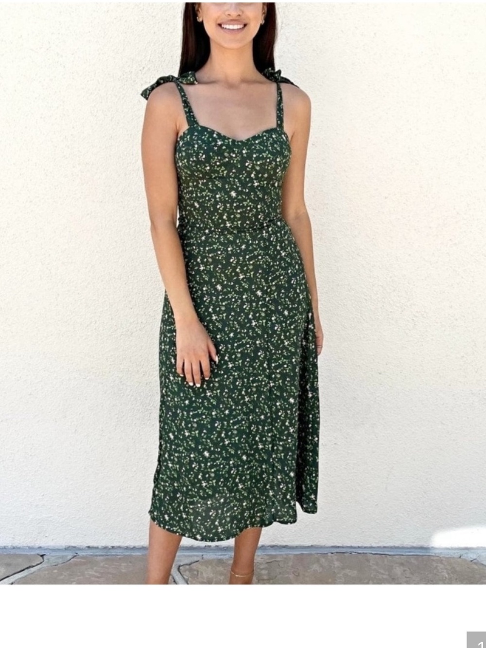 Rihoas Women’s size Small The Floral Green Tie Straps Lined Midi Dress